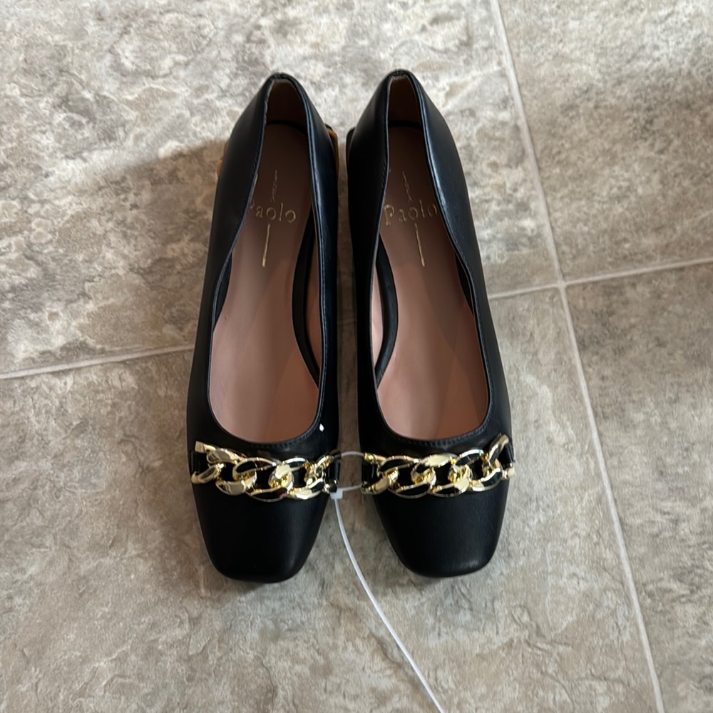 Paolo Black Flats with Decorative Toe Band